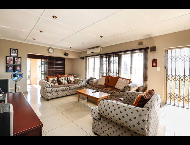 3 BEDROOM HOUSE FOR SALE IN AVOCA